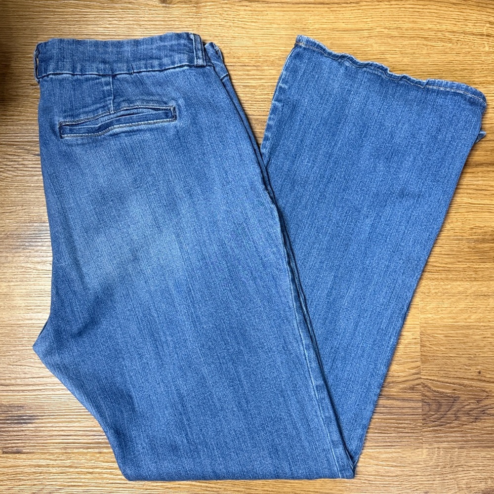 Almost Vintage 2009 Women’s Old Navy Bootcut Trouser Jeans - Picture 2 of 6